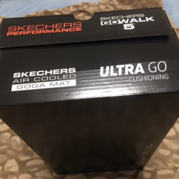 Skechers Men's GO WALK 5 Slip-On Shoes  Size 8.5  NEW IN BOX - Picture 8 of 15